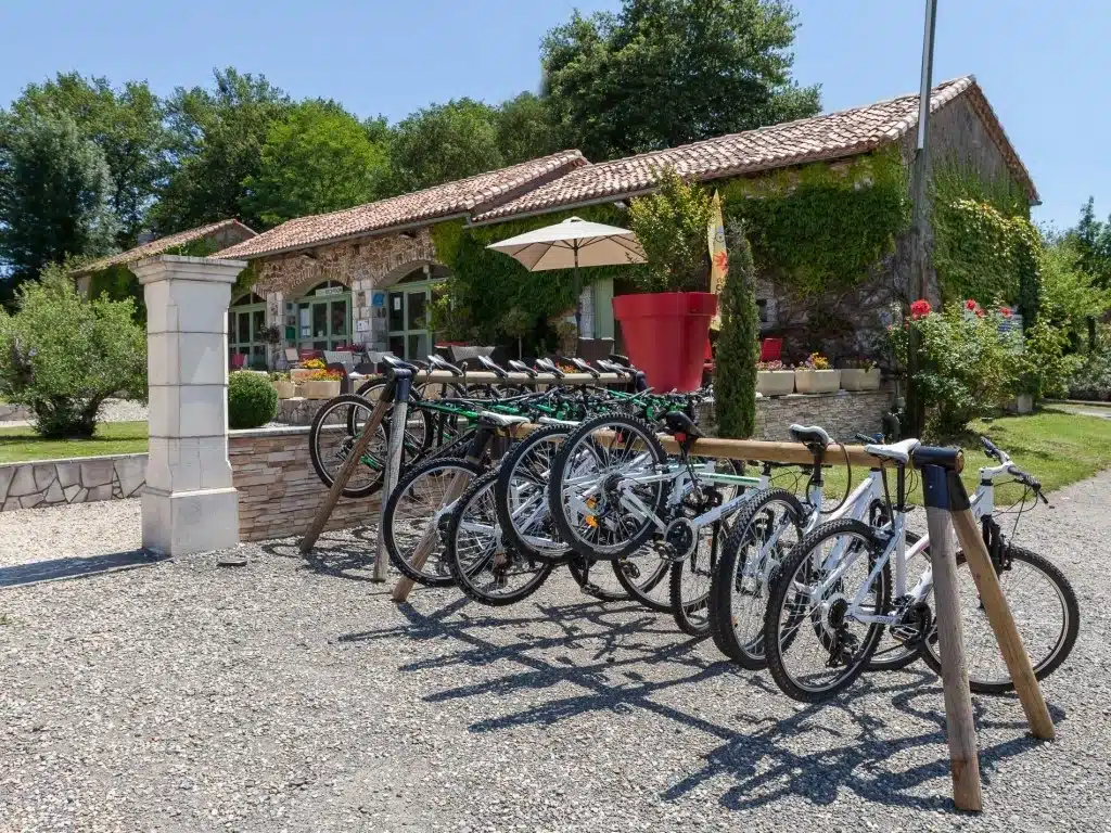 batch services 02 gorges chambon camping charente