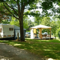 Emplacements 14 Camping Les Gorges du Chambon Ciela Village