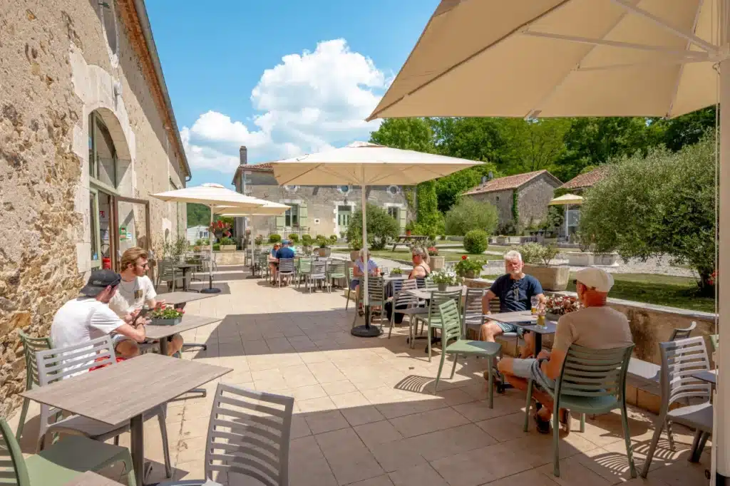 167 Camping Charente Gorges du Chambon Ciela Village Restaurant 1